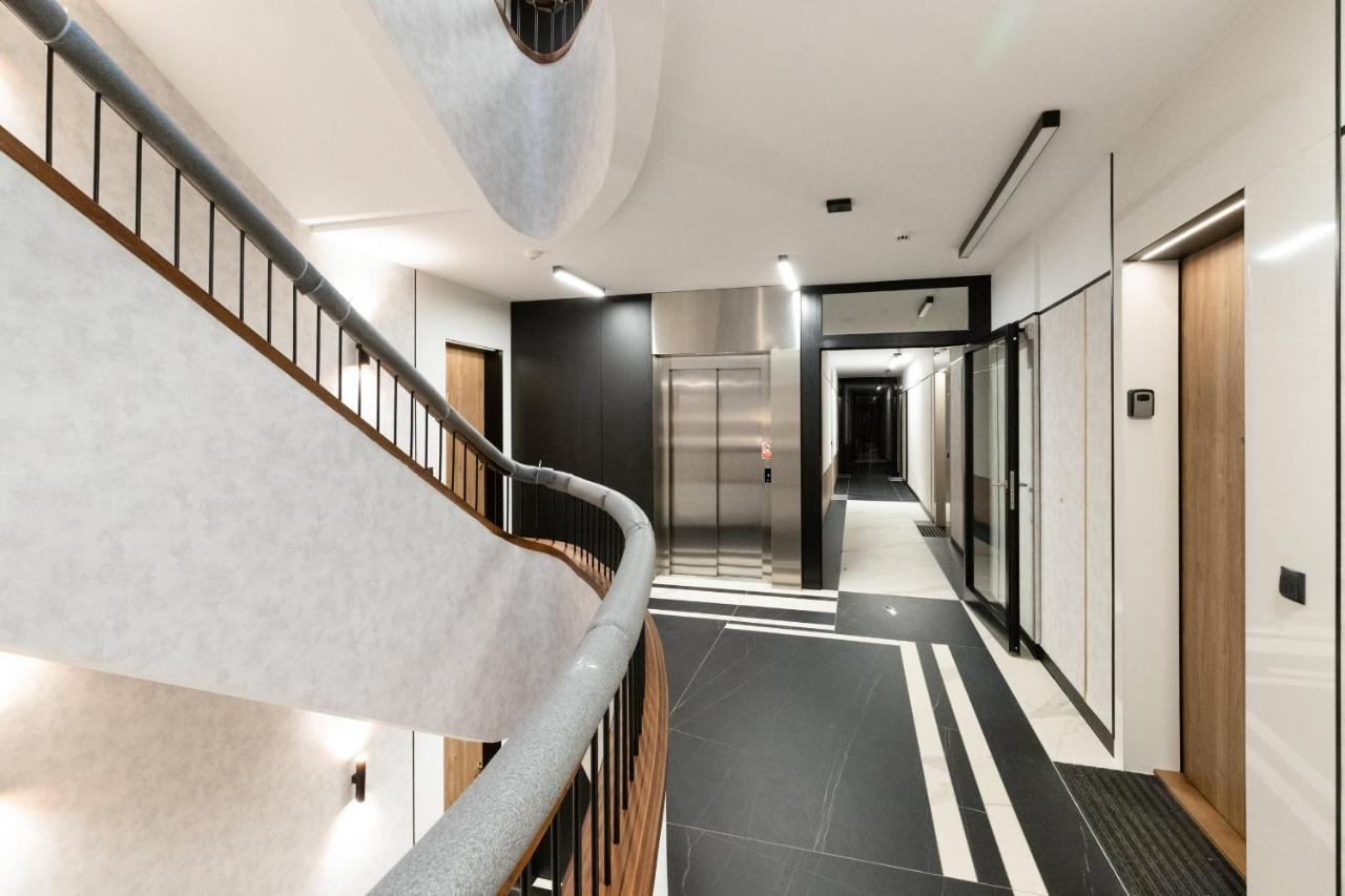 Plac Unii Apartment Gdynia City Centre By Noclegi Renters Exterior foto
